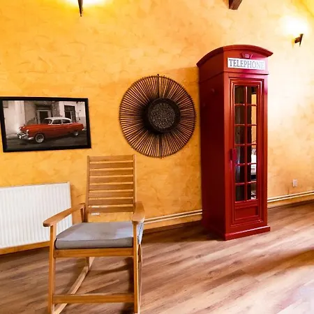 The Attic - Large Open-space In The Old Town Of Brasov, Minutes Away From The Black Church Apartmán Brašov